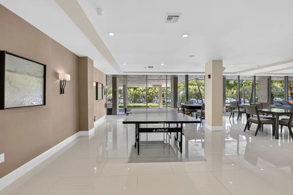 3912 S Ocean Boulevard Highland Beach FL 33487