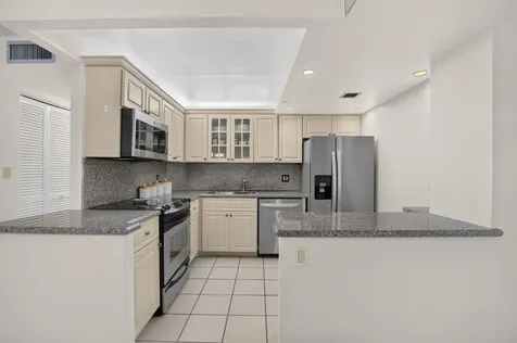 3912 S Ocean Boulevard Highland Beach FL 33487