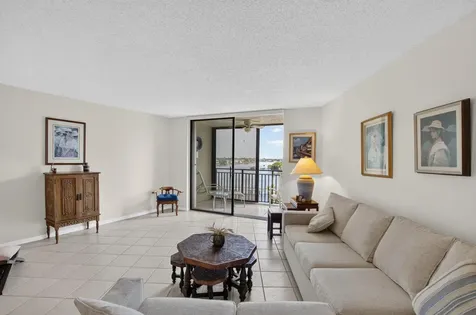 3912 S Ocean Boulevard Highland Beach FL 33487