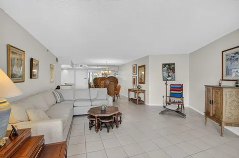 3912 S Ocean Boulevard Highland Beach FL 33487