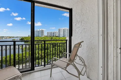 3912 S Ocean Boulevard Highland Beach FL 33487