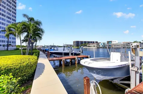 3912 S Ocean Boulevard Highland Beach FL 33487