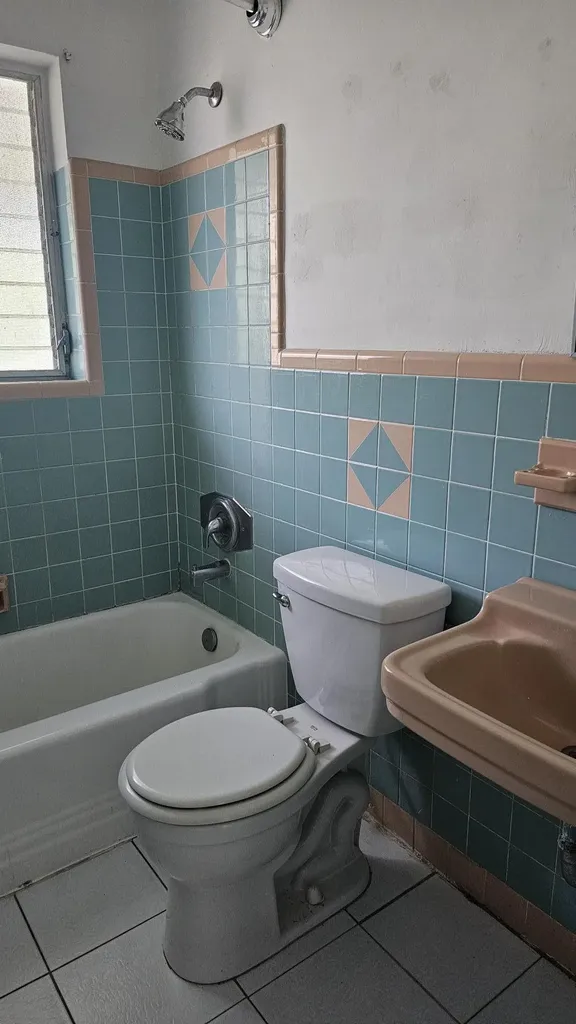 2734 NE 32nd Street Fort Lauderdale FL 33306