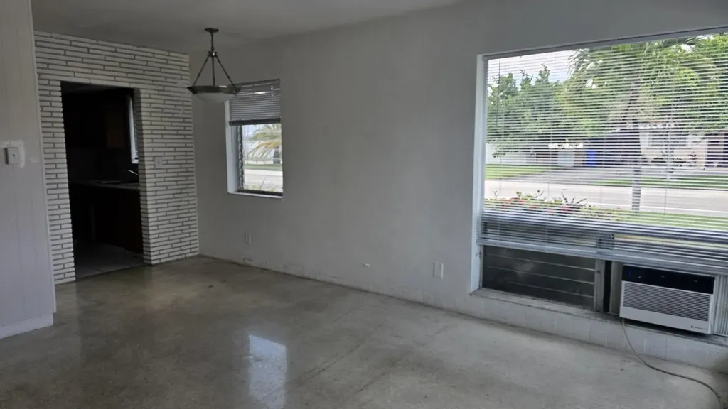 2734 NE 32nd Street Fort Lauderdale FL 33306
