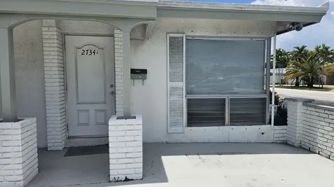 2734 NE 32nd Street Fort Lauderdale FL 33306