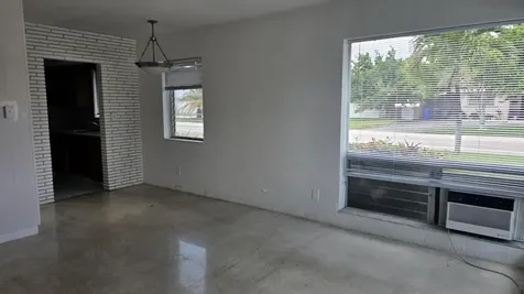 2734 NE 32nd Street Fort Lauderdale FL 33306