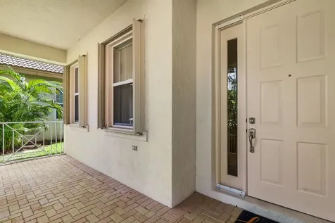 9110 Bay Harbour Circle West Palm Beach FL 33411