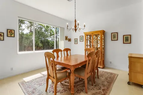9110 Bay Harbour Circle West Palm Beach FL 33411