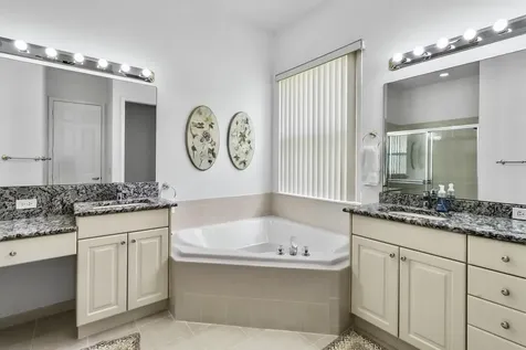 9110 Bay Harbour Circle West Palm Beach FL 33411