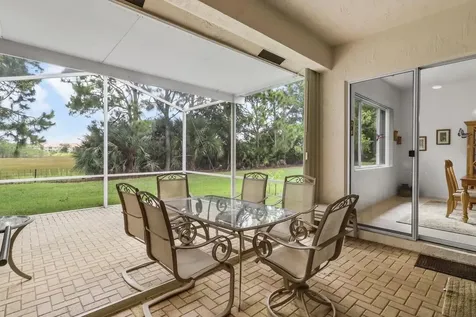 9110 Bay Harbour Circle West Palm Beach FL 33411