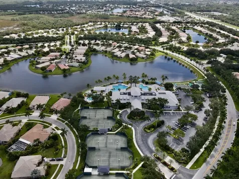 9110 Bay Harbour Circle West Palm Beach FL 33411