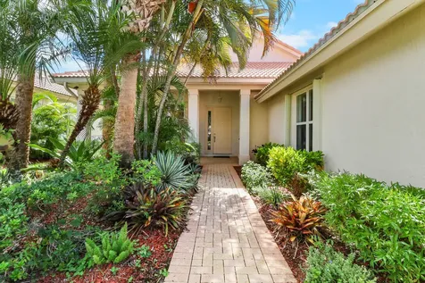 9110 Bay Harbour Circle West Palm Beach FL 33411
