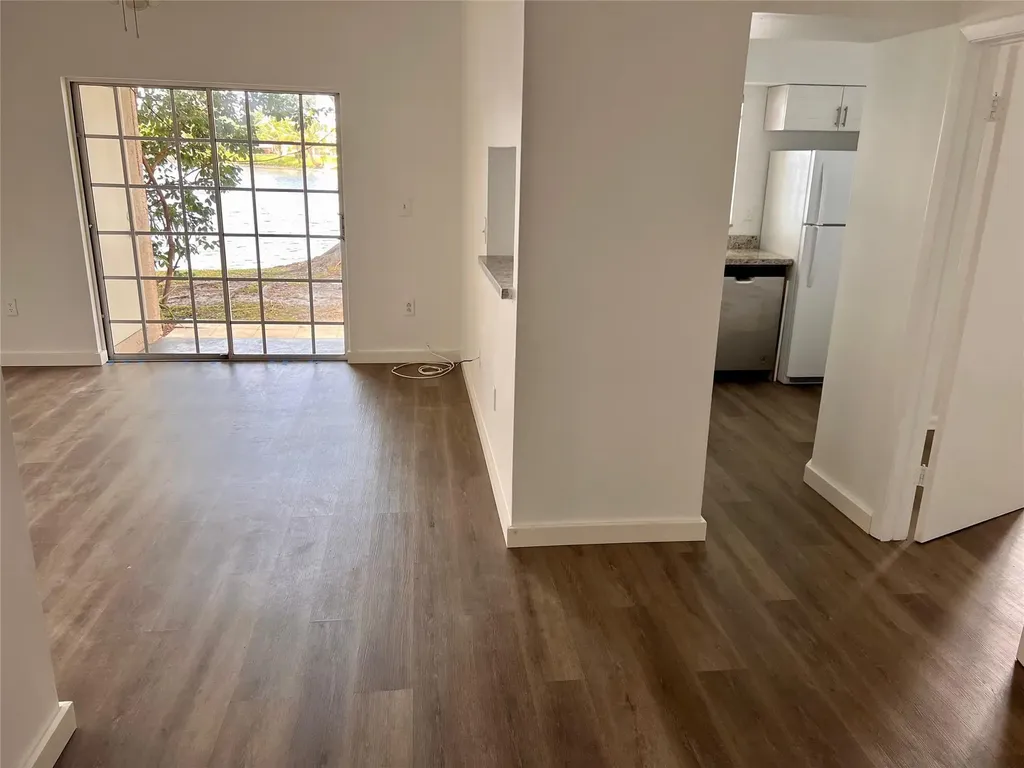2121 NW 96th Terrace Pembroke Pines FL 33024