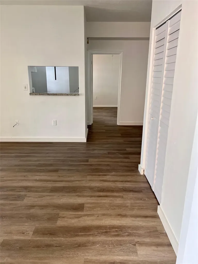 2121 NW 96th Terrace Pembroke Pines FL 33024