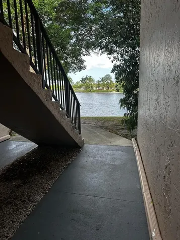 2121 NW 96th Terrace Pembroke Pines FL 33024