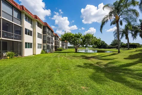9823 S Hollybrook Lake Drive Pembroke Pines FL 33025