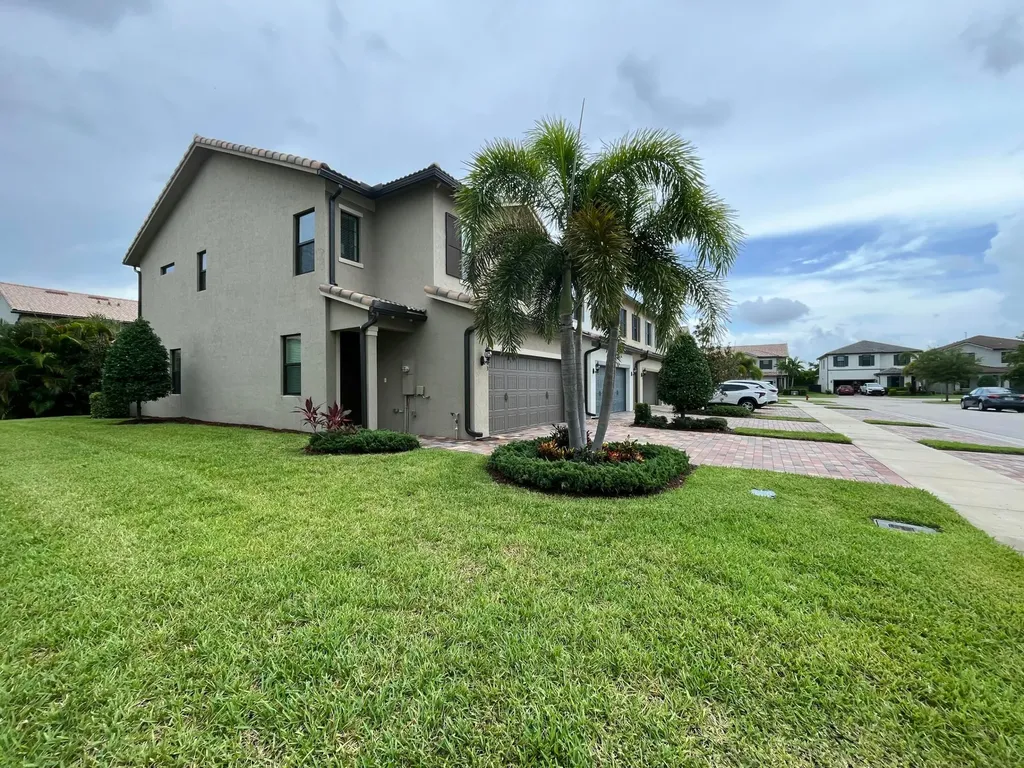 8193 Cinch Way Lake Worth FL 33467