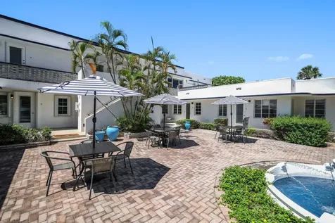 320 Inlet Way Palm Beach Shores FL 33404