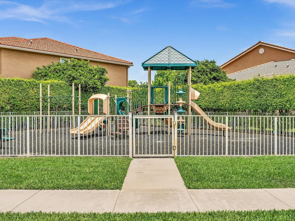 4290 Colony View Drive Lake Worth FL 33463