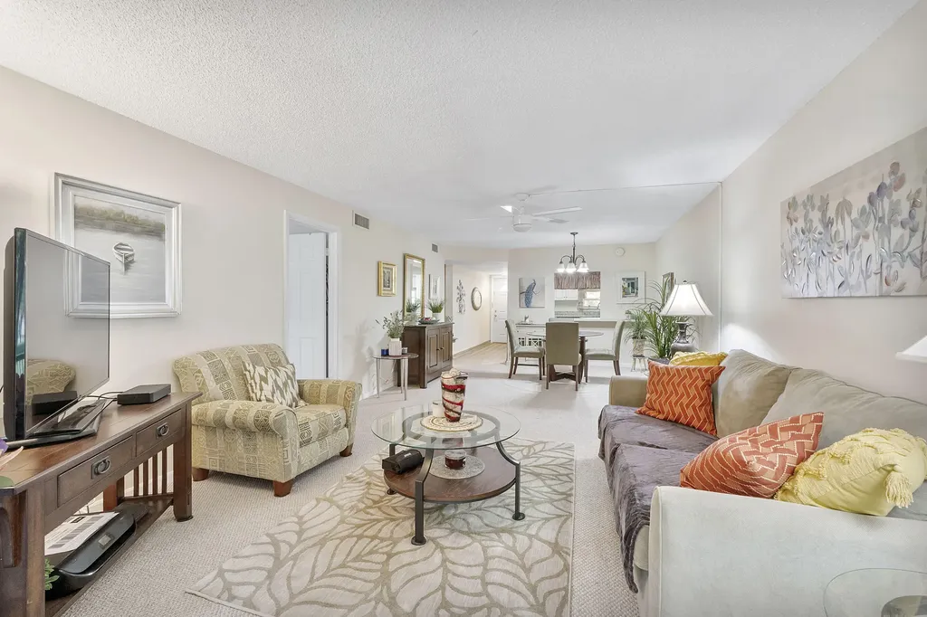 8990 S Hollybrook Boulevard Pembroke Pines FL 33025