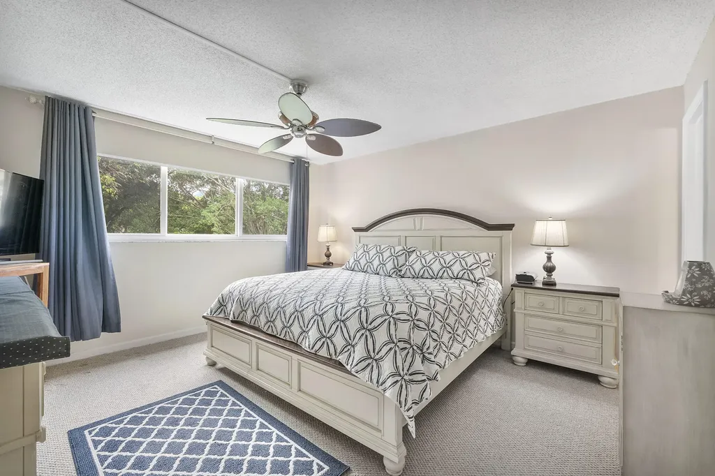 8990 S Hollybrook Boulevard Pembroke Pines FL 33025