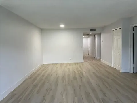 235 Lakeview Drive Weston FL 33326