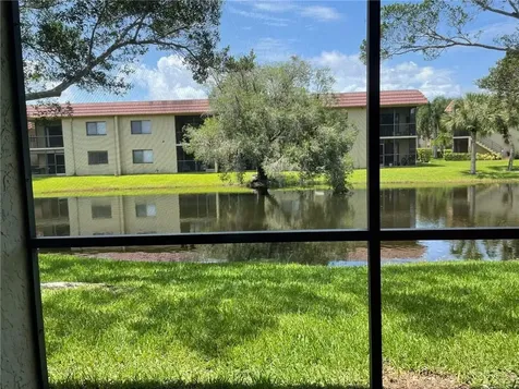 235 Lakeview Drive Weston FL 33326