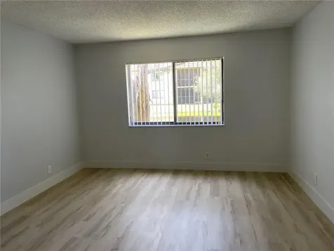235 Lakeview Drive Weston FL 33326