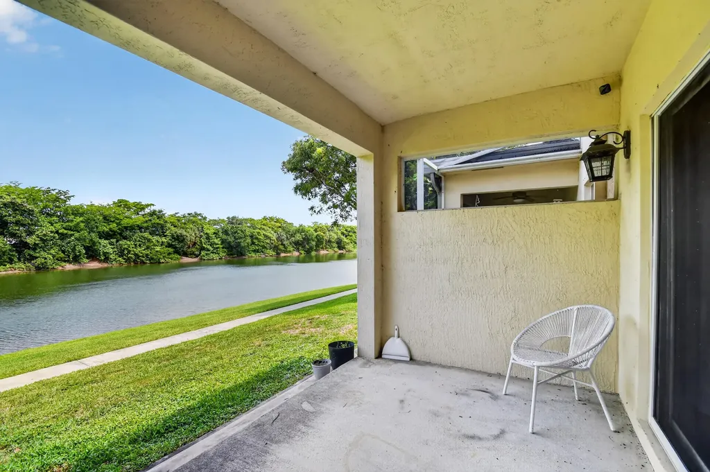 308 Spruce Street Boynton Beach FL 33426