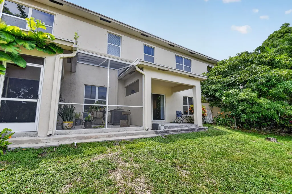 308 Spruce Street Boynton Beach FL 33426