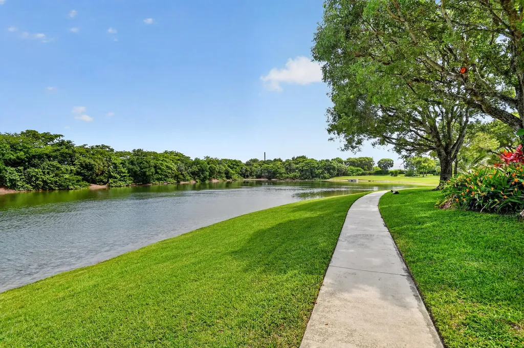 308 Spruce Street Boynton Beach FL 33426