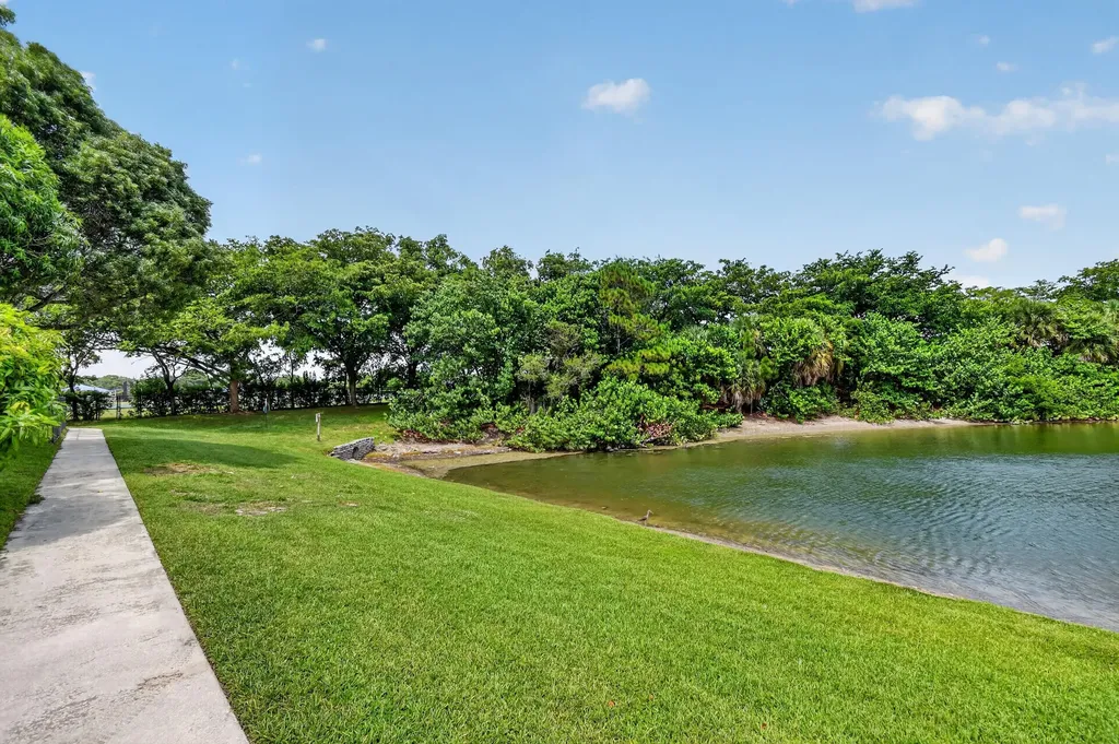 308 Spruce Street Boynton Beach FL 33426