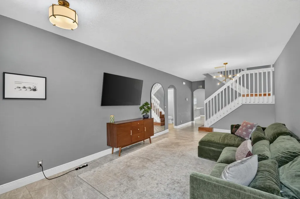 308 Spruce Street Boynton Beach FL 33426