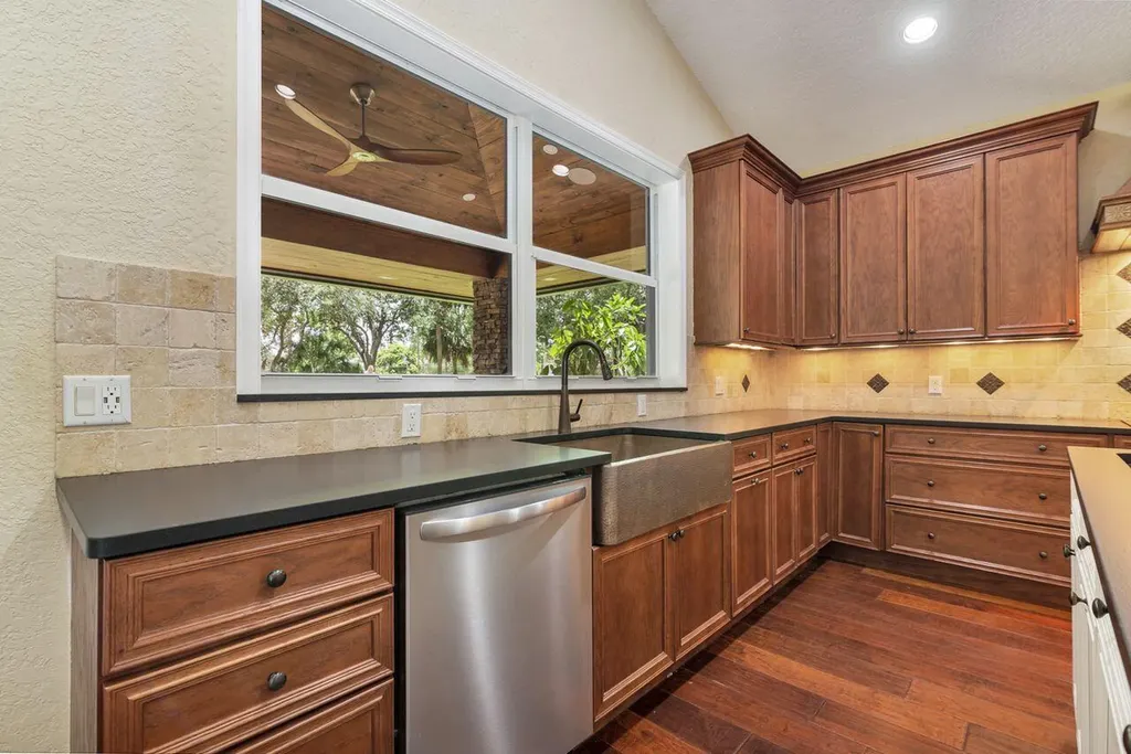 14590 Crazy Horse Lane Palm Beach Gardens FL 33418