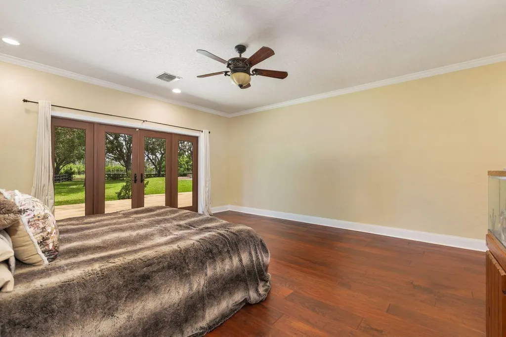 14590 Crazy Horse Lane Palm Beach Gardens FL 33418