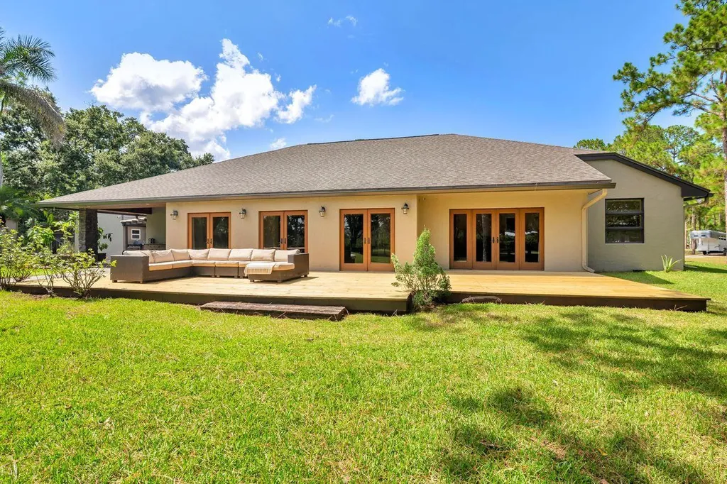 14590 Crazy Horse Lane Palm Beach Gardens FL 33418