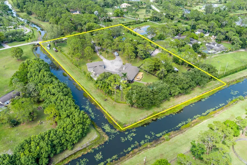 14590 Crazy Horse Lane Palm Beach Gardens FL 33418