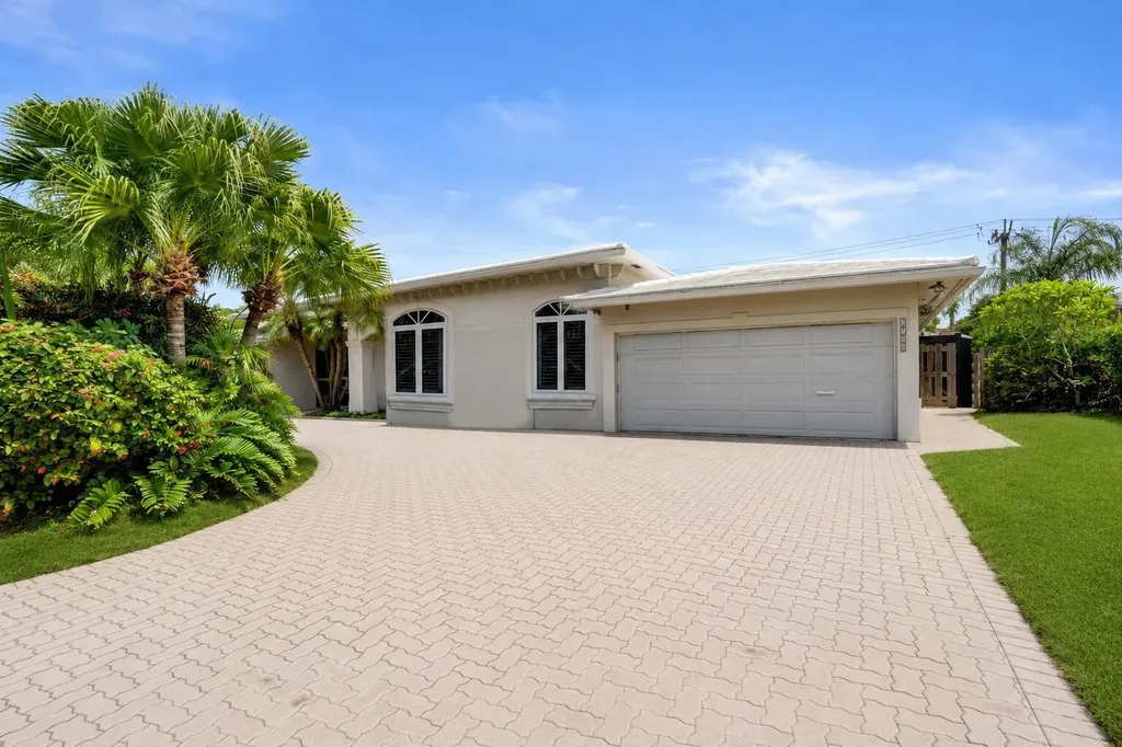 Fort Lauderdale FL, 2756 NE 35th Street