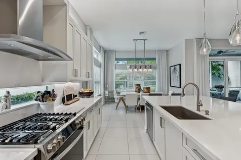 9960 Pecorino Isle Boynton Beach FL 33473