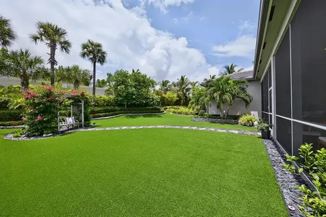 9960 Pecorino Isle Boynton Beach FL 33473