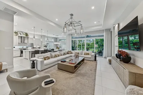 9960 Pecorino Isle Boynton Beach FL 33473