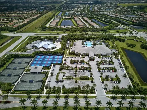 9960 Pecorino Isle Boynton Beach FL 33473