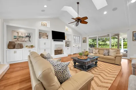 10410 SE Banyan Way Tequesta FL 33469