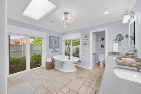 10410 SE Banyan Way Tequesta FL 33469