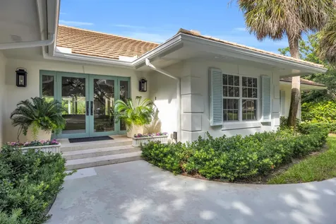10410 SE Banyan Way Tequesta FL 33469