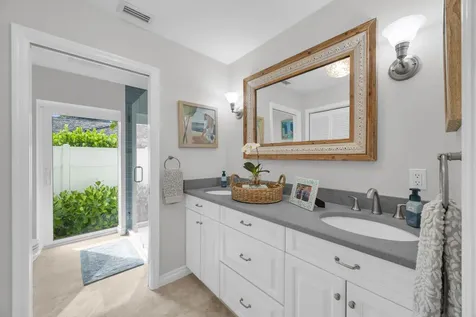 10410 SE Banyan Way Tequesta FL 33469