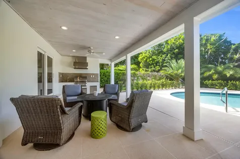 10410 SE Banyan Way Tequesta FL 33469