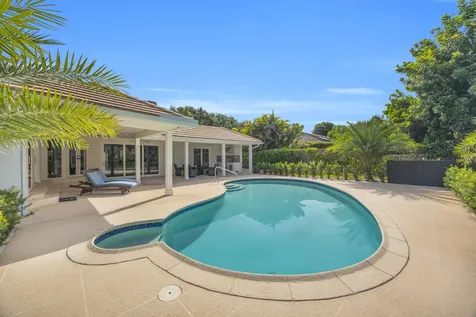 10410 SE Banyan Way Tequesta FL 33469