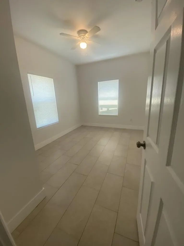 2594 NW 20th Street Fort Lauderdale FL 33311