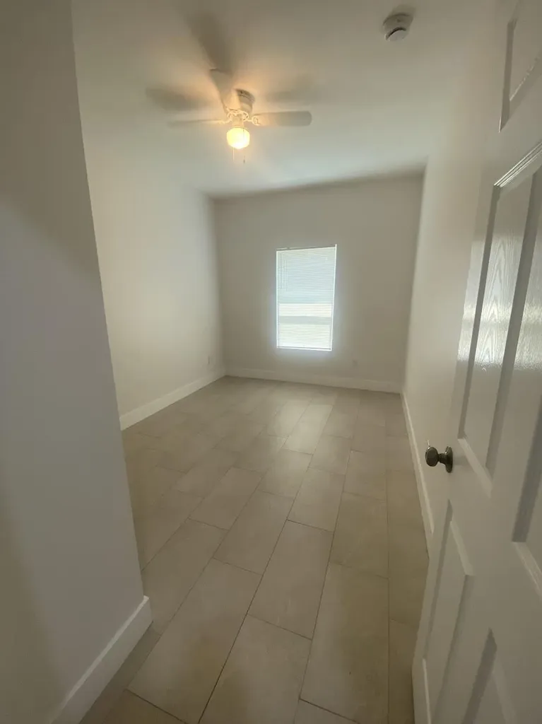 2594 NW 20th Street Fort Lauderdale FL 33311